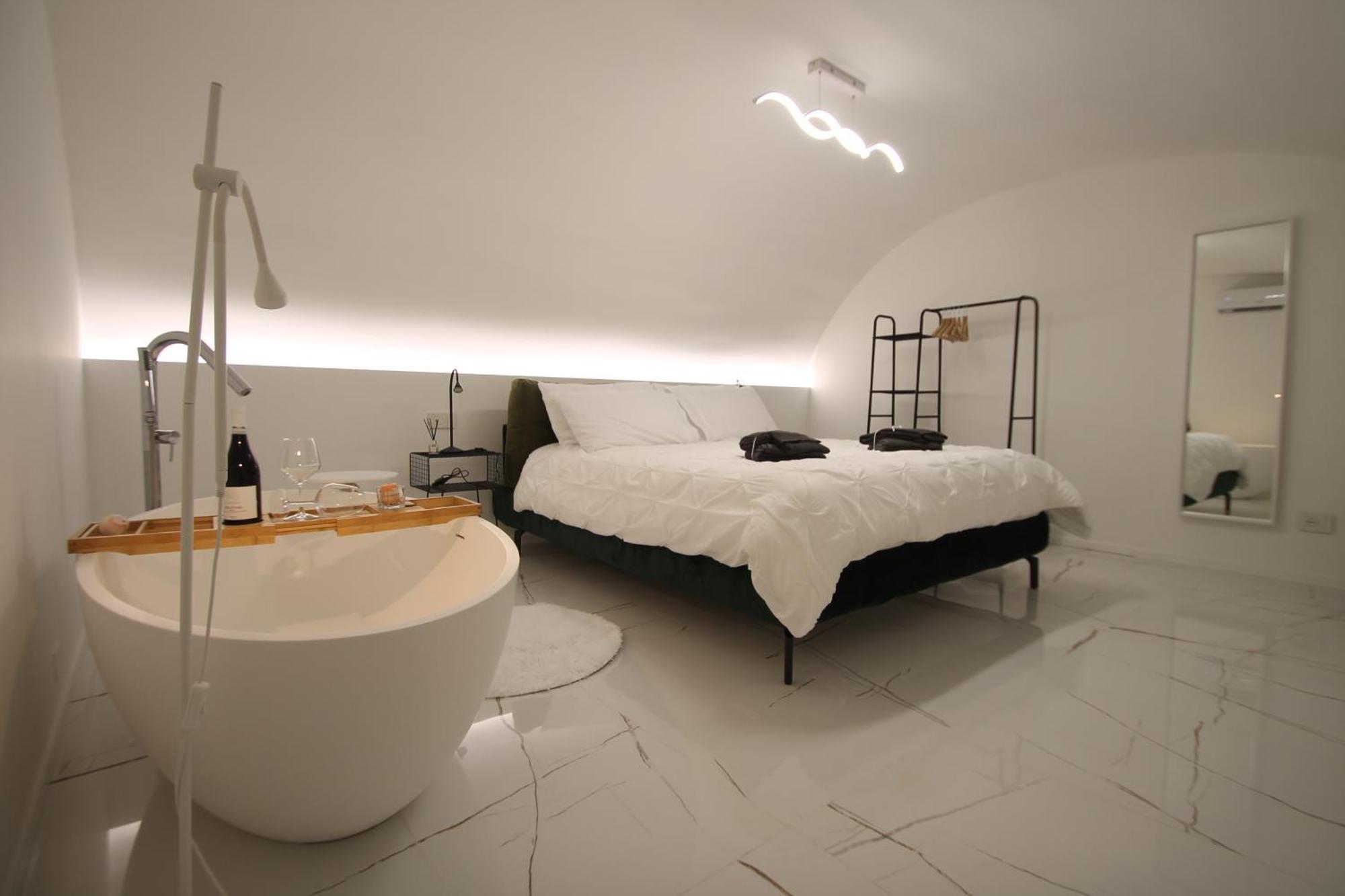 Tivitti House